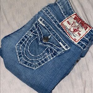 Women’s True Religion straight jeans